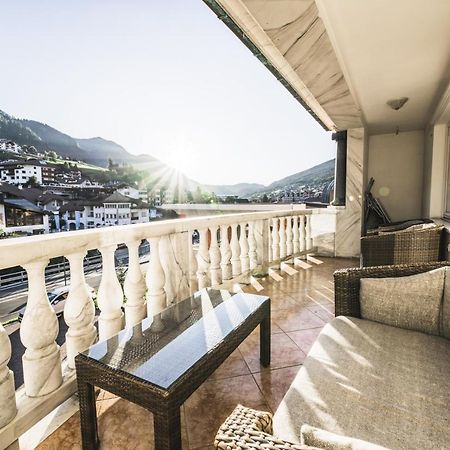 Apartments Villa Venezia Luxury Ortisei Bagian luar foto